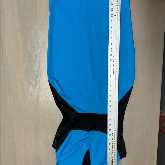 New dress without tags med length 10% stretch fabric two colour blue and black - Picture 7 of 7